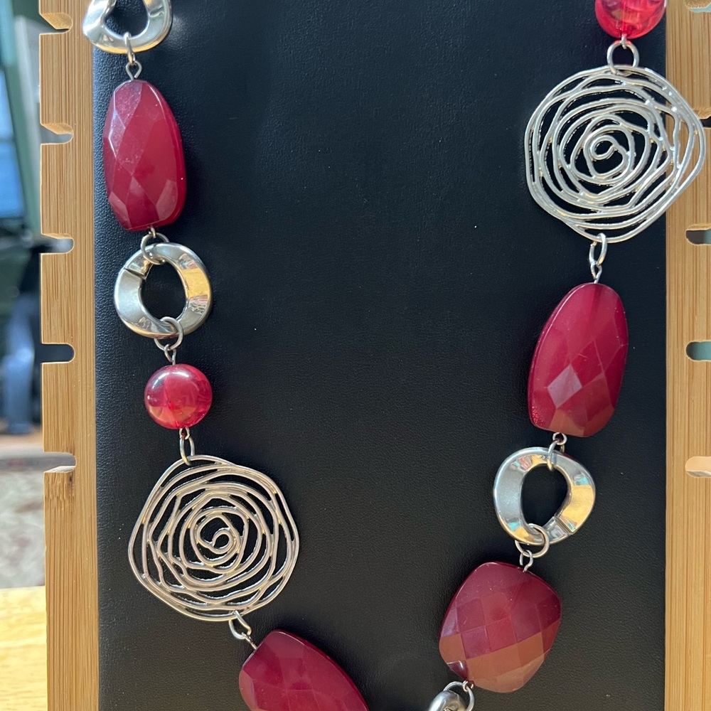 Elegant Red and Silver Necklace